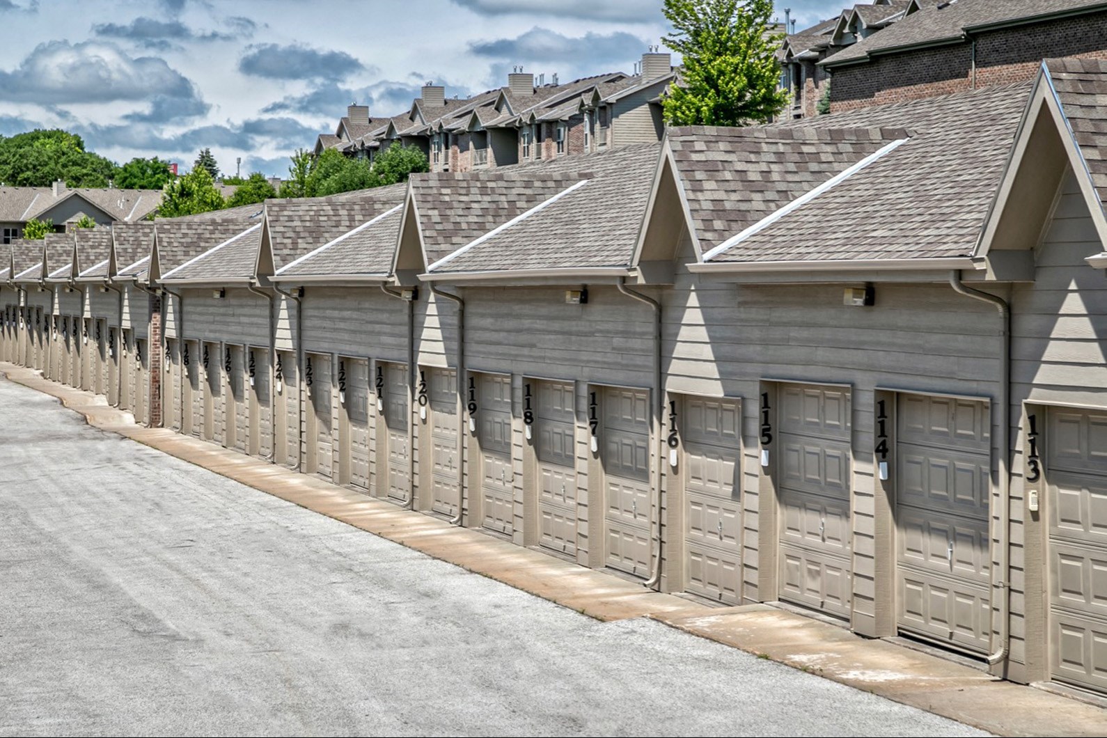 Whispering Hills Apartments, 2510 N 109th Plaza, Omaha, NE RentCafe